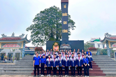 Thực hiện kế hoạch phối hợp của địa phương, ĐOÀN THANH NIÊN – ĐỘI TNTP  trường THCS Châu Sơn tham gia tổng dọn vệ sinh, chăm sóc cảnh quan và thắp hương tại các nghĩa trang liệt sĩ trên địa bàn phường nhân dịp Tết Nguyên đán Bính Ngọ 2026.